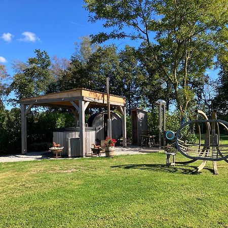 Bed & Breakfast Hoeve Happiness - Ontbijt Inbegrepen - Wellness Aanwezig ฟัวร์เธาเซอ ภายนอก รูปภาพ