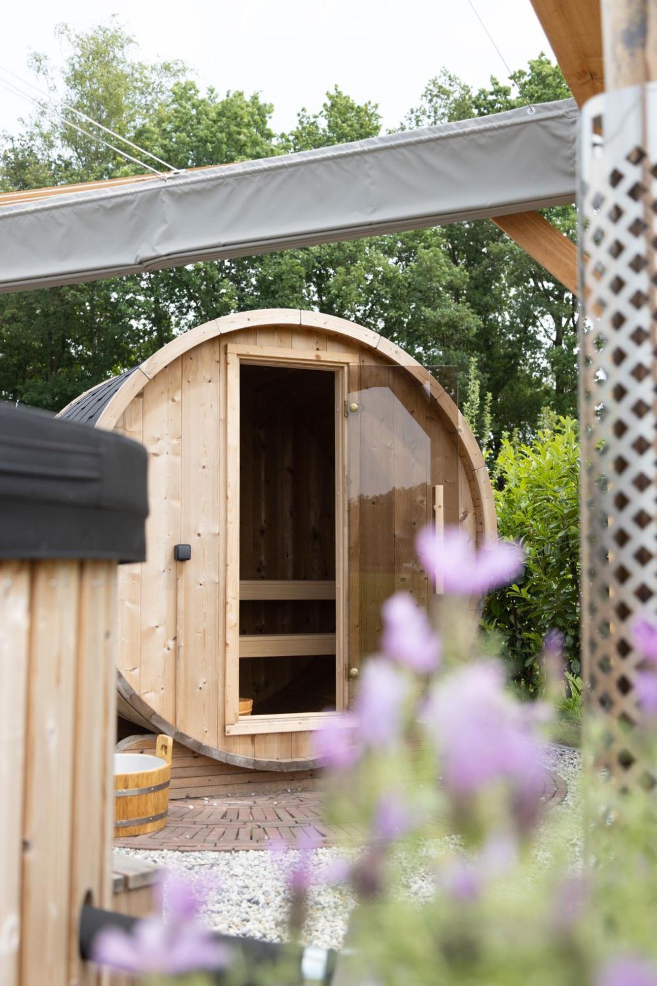 Bed & Breakfast Hoeve Happiness - Ontbijt Inbegrepen - Wellness Aanwezig ฟัวร์เธาเซอ ภายนอก รูปภาพ