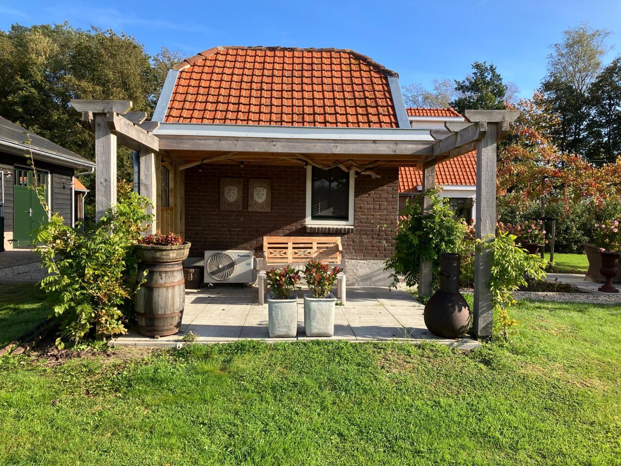 Bed & Breakfast Hoeve Happiness - Ontbijt Inbegrepen - Wellness Aanwezig ฟัวร์เธาเซอ ภายนอก รูปภาพ