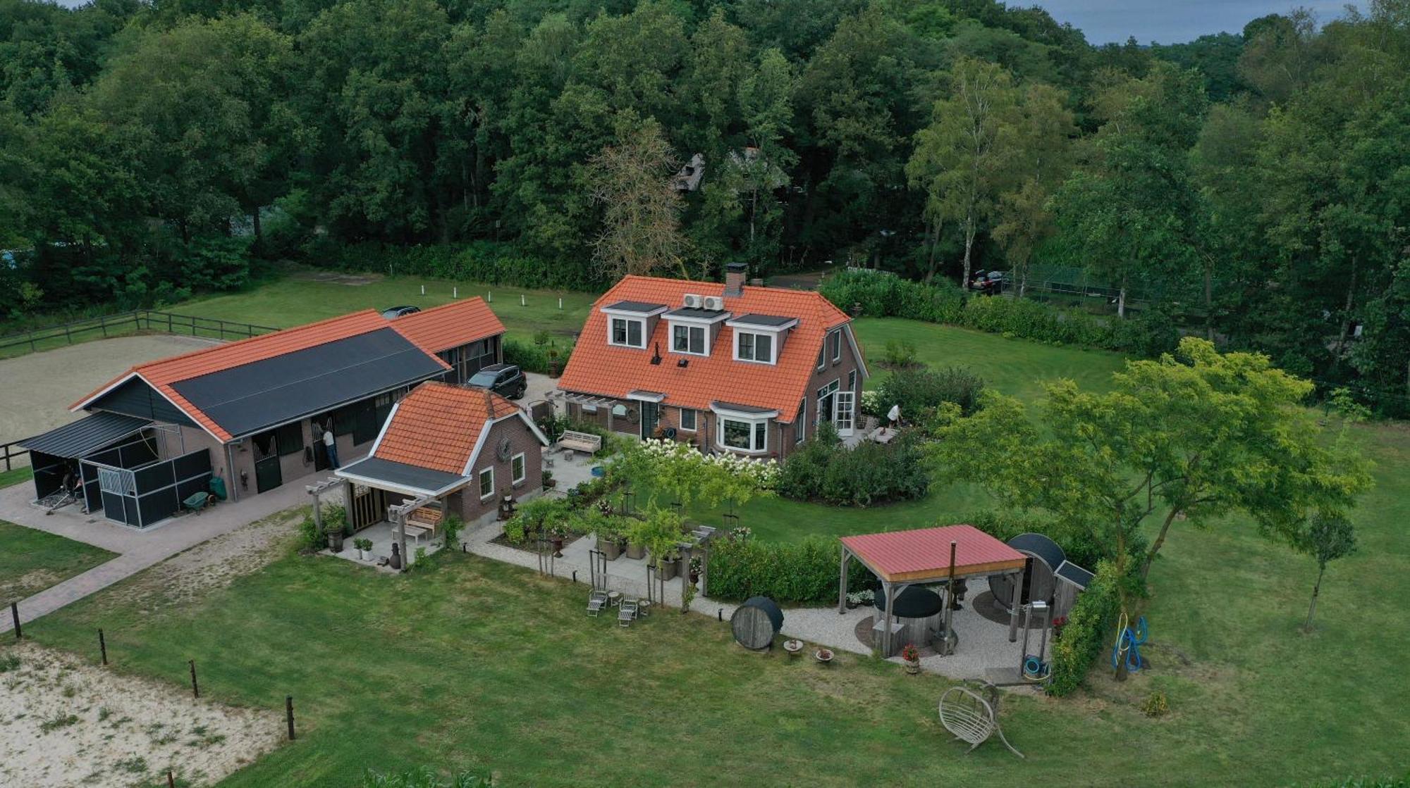 Bed & Breakfast Hoeve Happiness - Ontbijt Inbegrepen - Wellness Aanwezig ฟัวร์เธาเซอ ภายนอก รูปภาพ